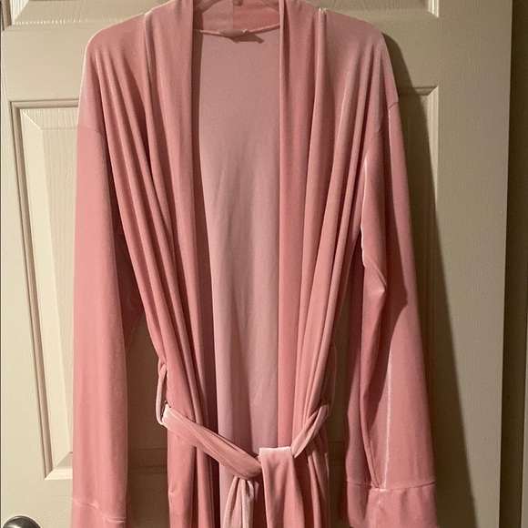Laina Rauma Classic Pink Full-Length Robe with Belt - Picture 5 of 9